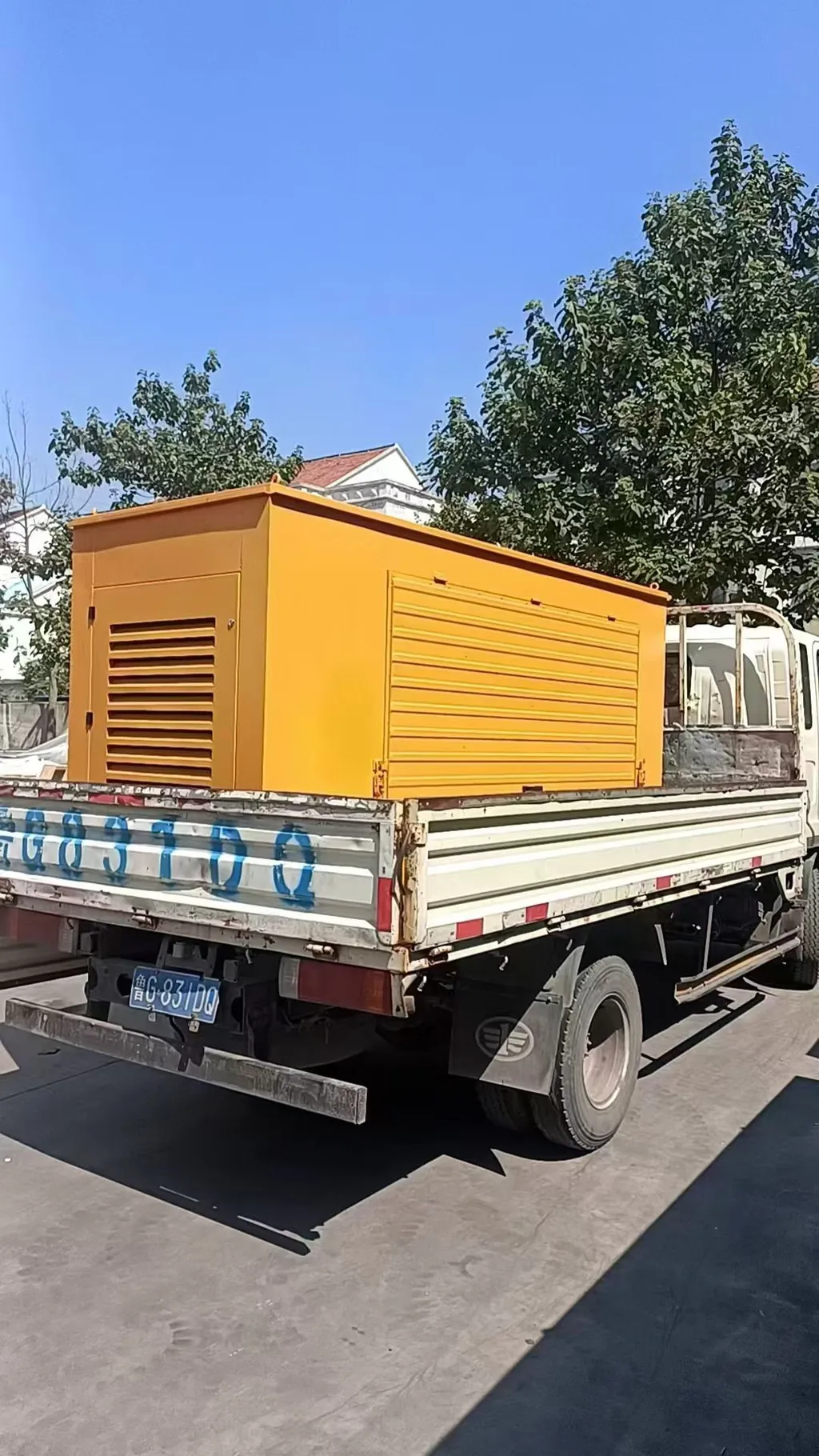 Generator set shipment scene